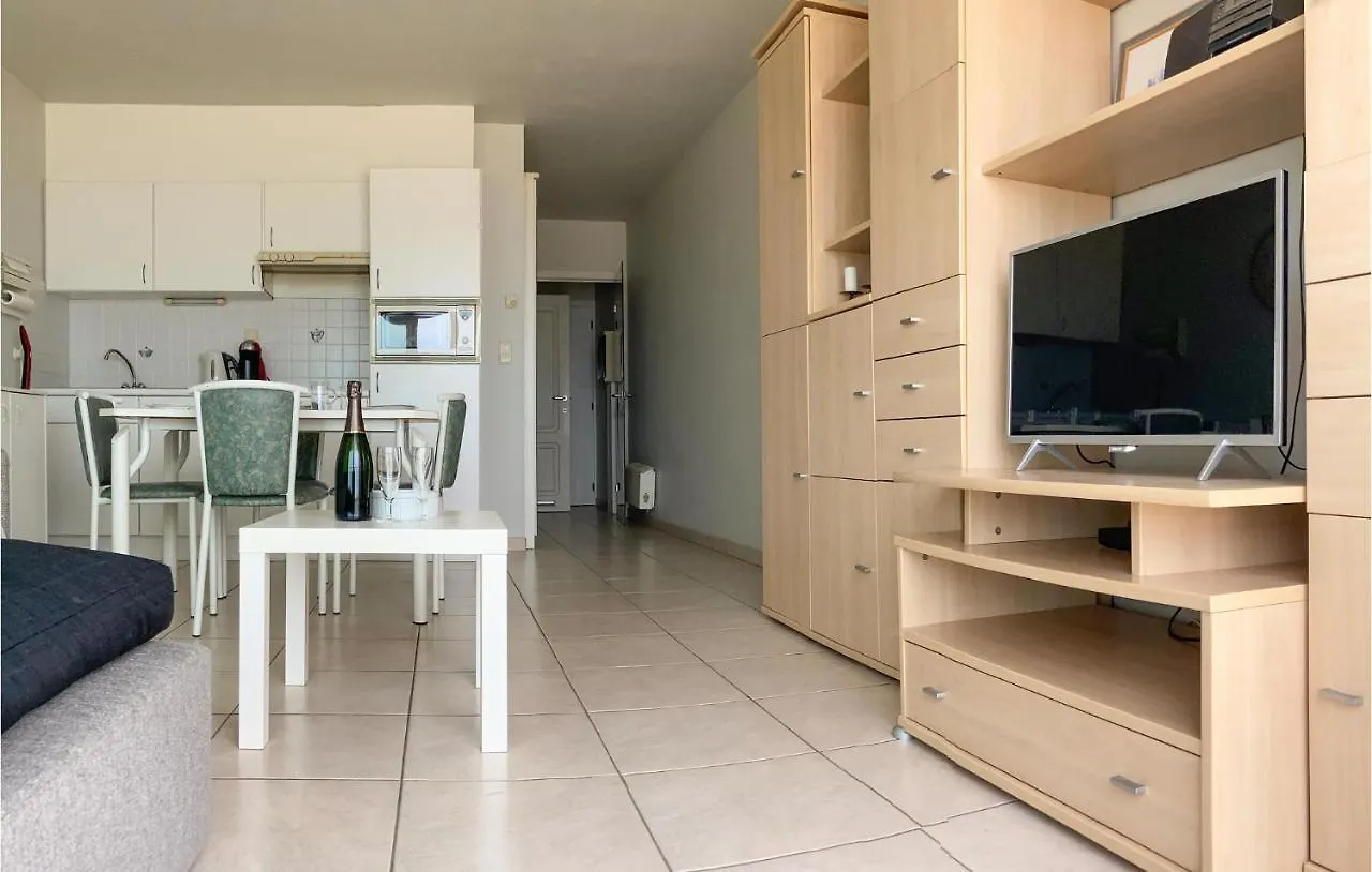 Nice Apartment In Oostende With Wifi